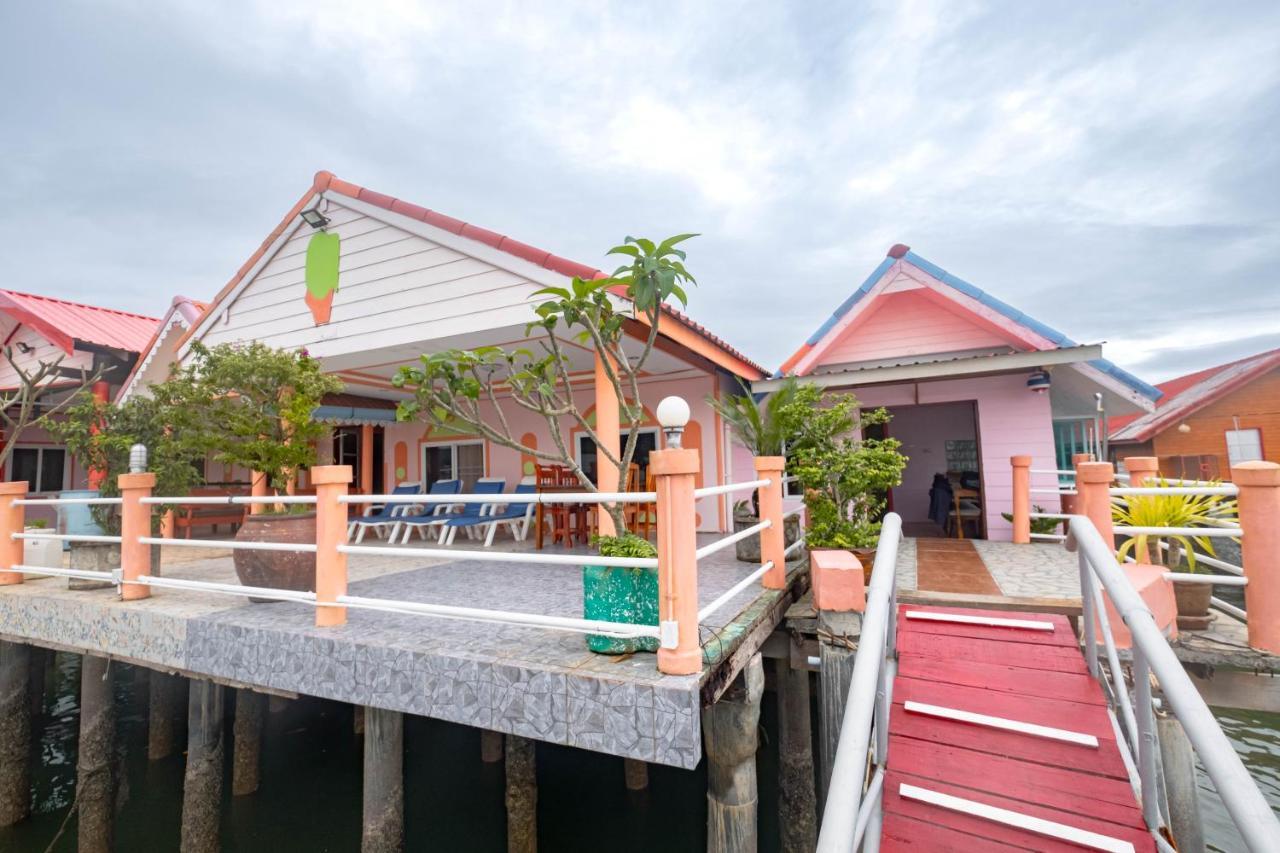 Jamesbond Bungalow Koh Panyee Hotel Ko Panyi Exterior photo